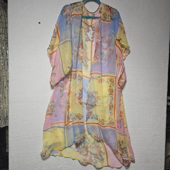 Band Of The Free Pastel Floral Wilder Kimono SZ OS Beach, Vacation,‎ Summer Wrap - Picture 2 of 8